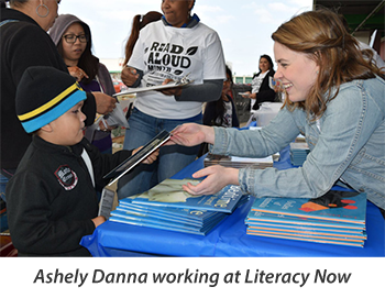 Ashley Danna volunteering at Literacy Now